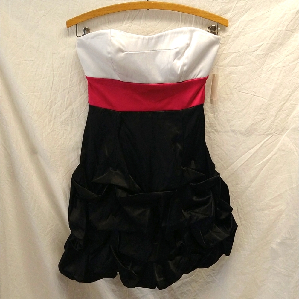 🆕 Ruby rox• black/white/fuchsia mini strapless prom/formal/wedding dress